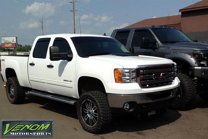 GMC 2500 HD with 4