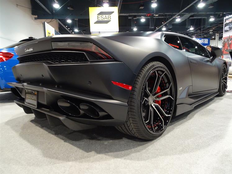 Booth 21627 - 2014 Lamborghini Huracan