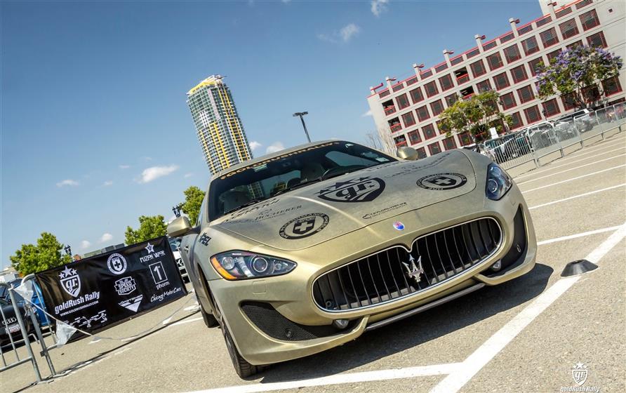 Gold Maserati Gran Turismo
