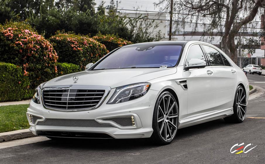 CARLSSON Mercedes-Benz S550 with 22