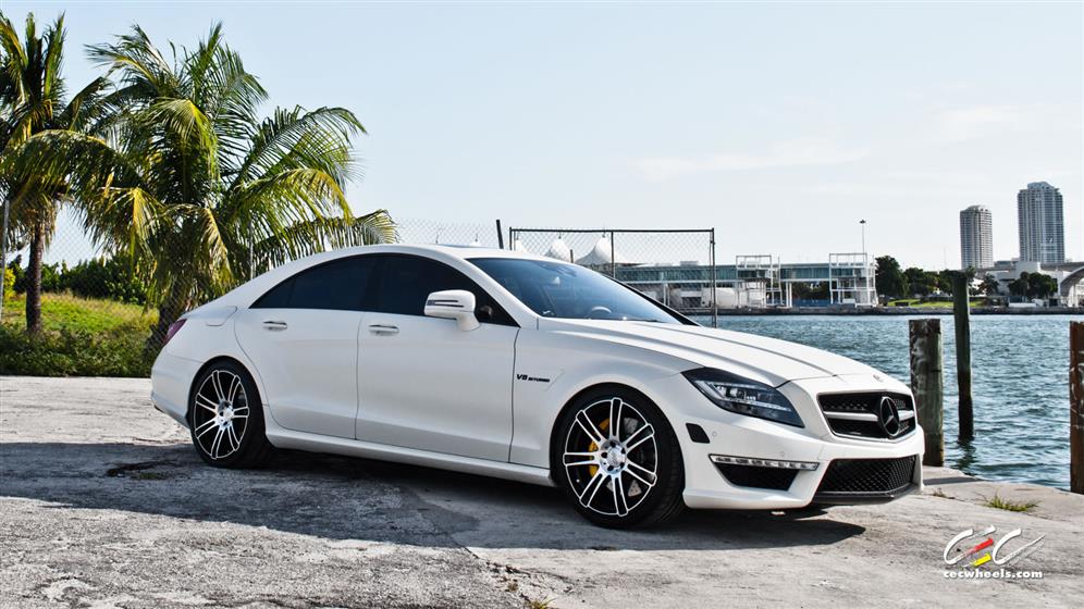 Mercedes-Benz CLS63 AMG S with Custom Wheels