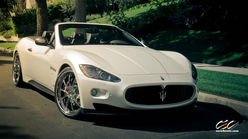 Maserati GranTurismo MC Sport with Custom Wheels