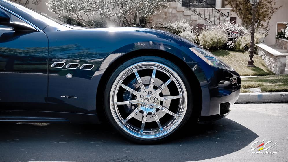 Maserati GranTurismo with Custom Wheels