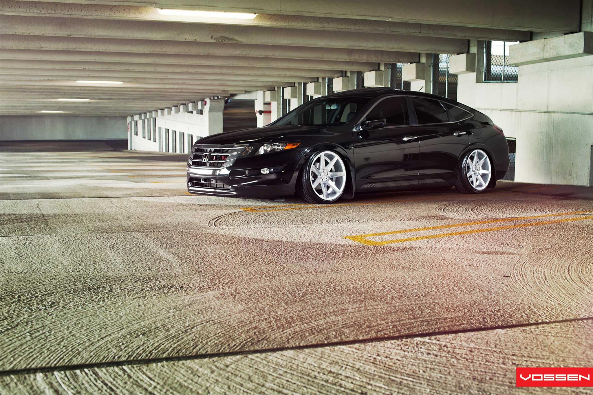 Honda Crosstour stance