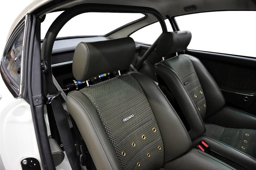Singer Vehicle Design Nebraska Porsche 911