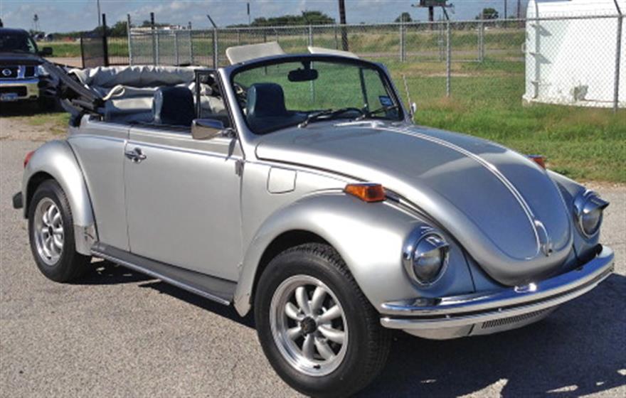 1971 Volkswagen Super Beetle Convertible $11,000 