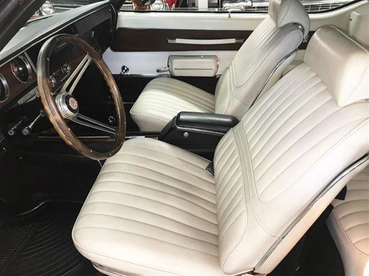 1972 Oldsmobile Cutlass Supreme Convertible$41,000
