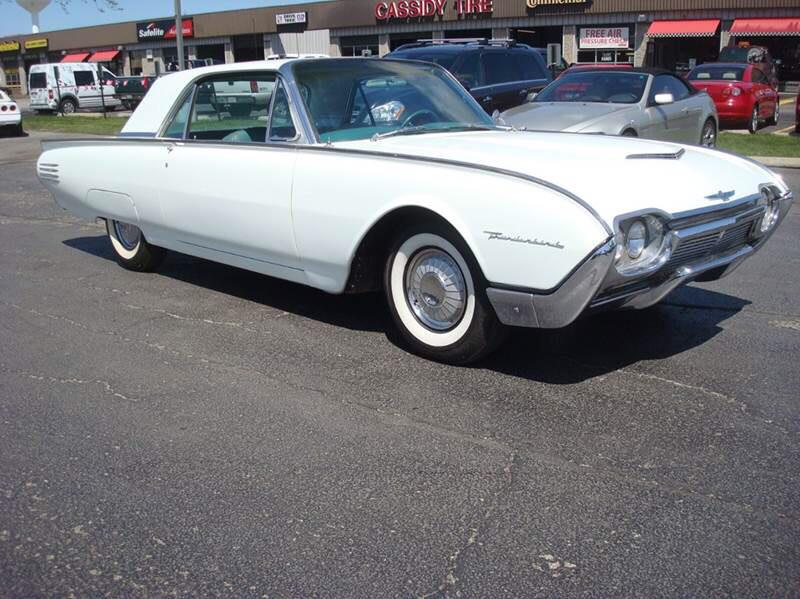 1961 Ford Thunderbird coupe $10,900 