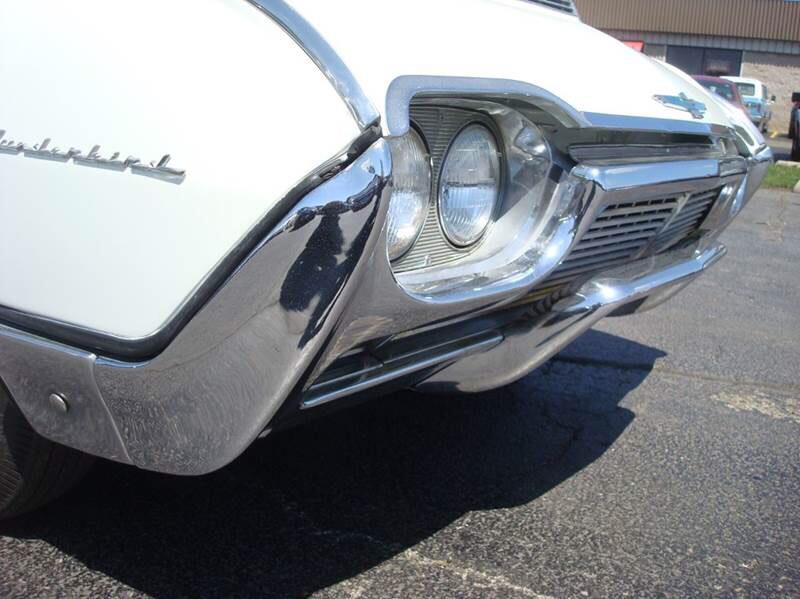 1961 Ford Thunderbird coupe $10,900 