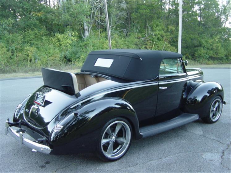 1940 Ford Deluxe Convertible $40,900 