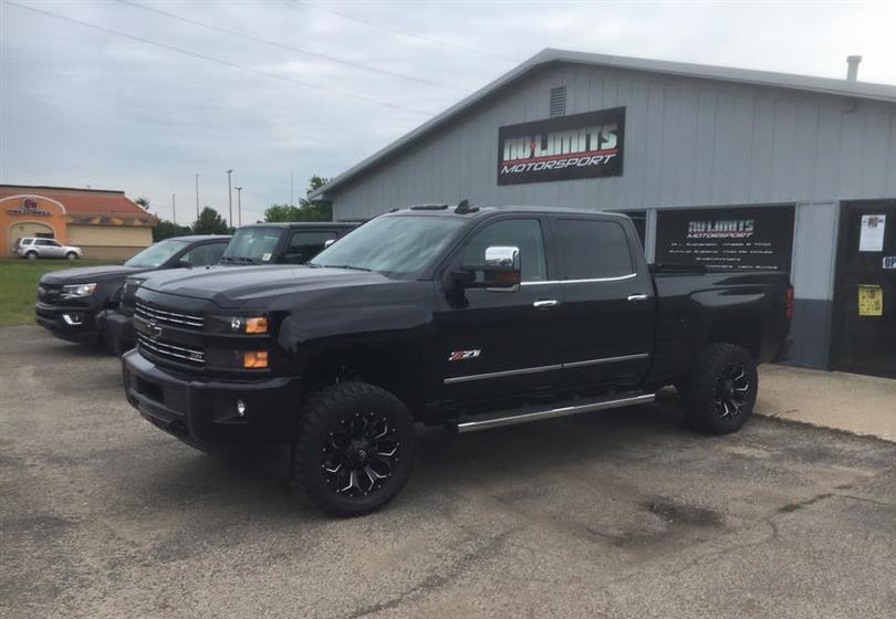 Lifted 2016 Chevy HD 2500