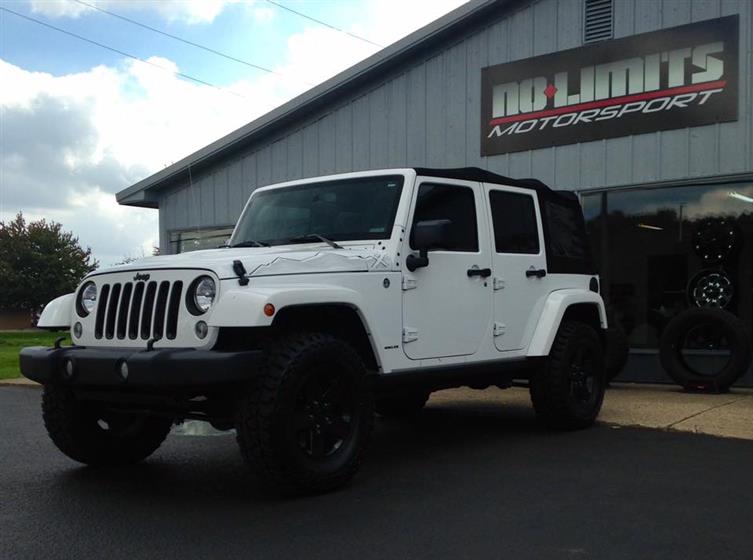 Jeep Wrangler with leveling kit