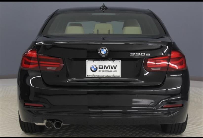 2018 BMW 330e iPerformance $50,621