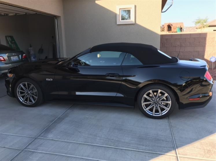 2015 Ford Mustang GT Convertible Premium $36,750  