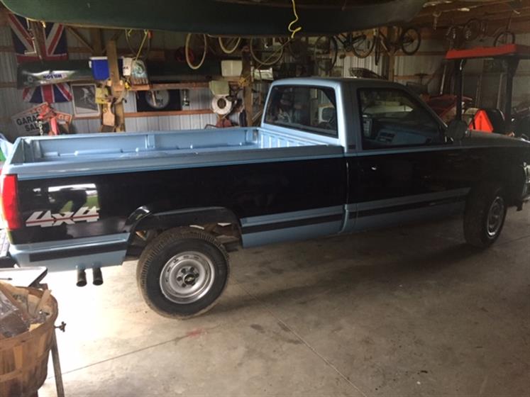 1990 Chevrolet 3/4 ton Pick-Up truck $9,600