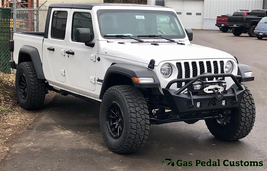 Jeep Gladiator with Fab Fours bumper