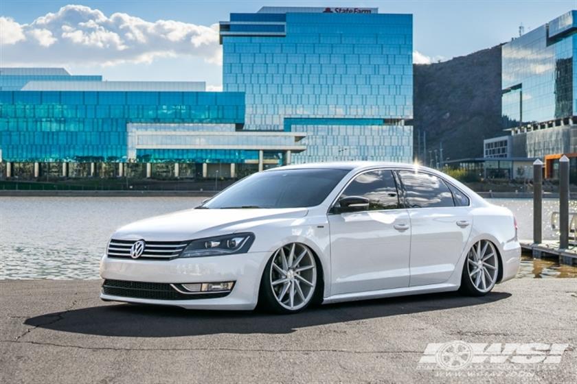 2014 Volkswagen Passat with 20