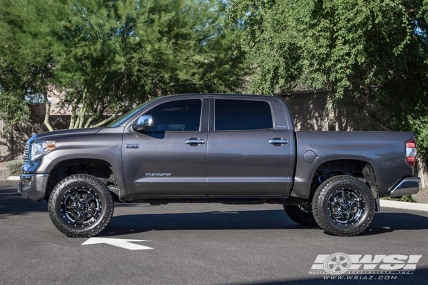 2016 Toyota Tundra with 20