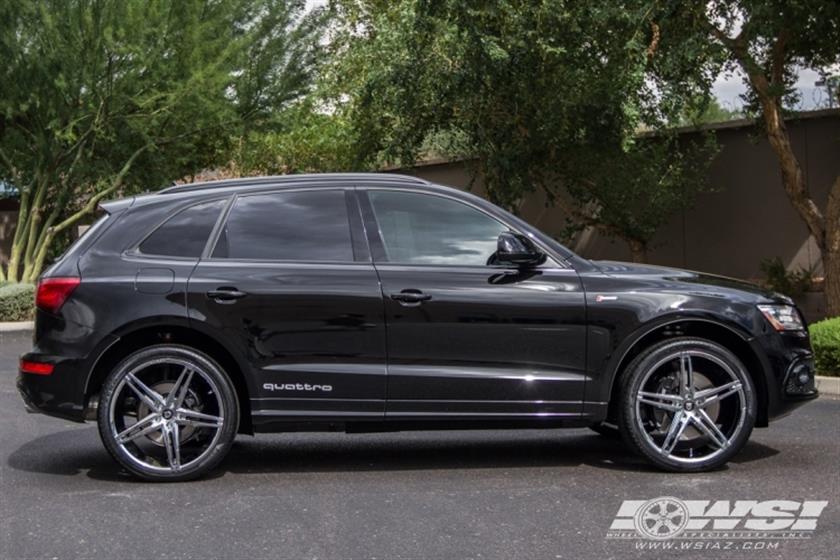 2016 Audi SQ5 with 22