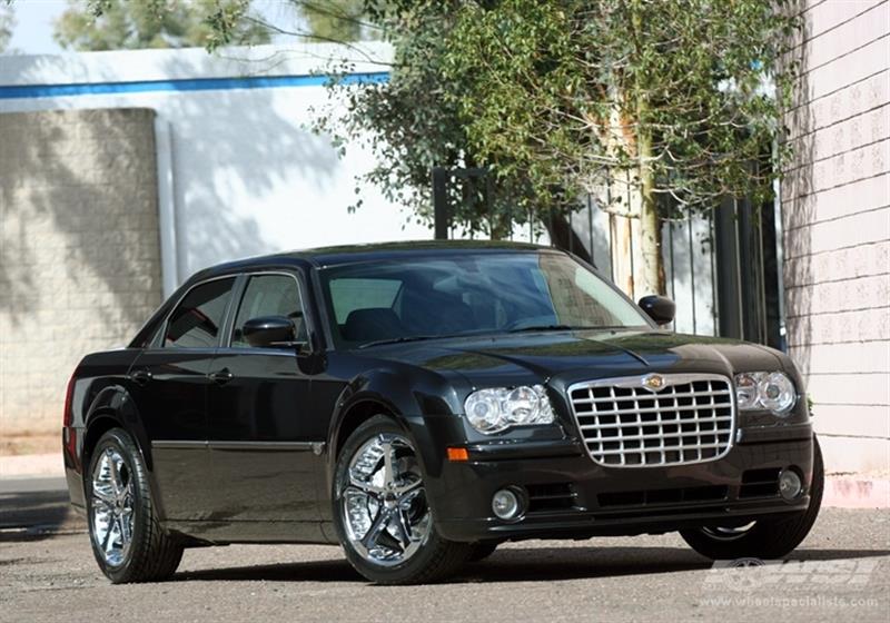 2007 Chrysler 300C with 20