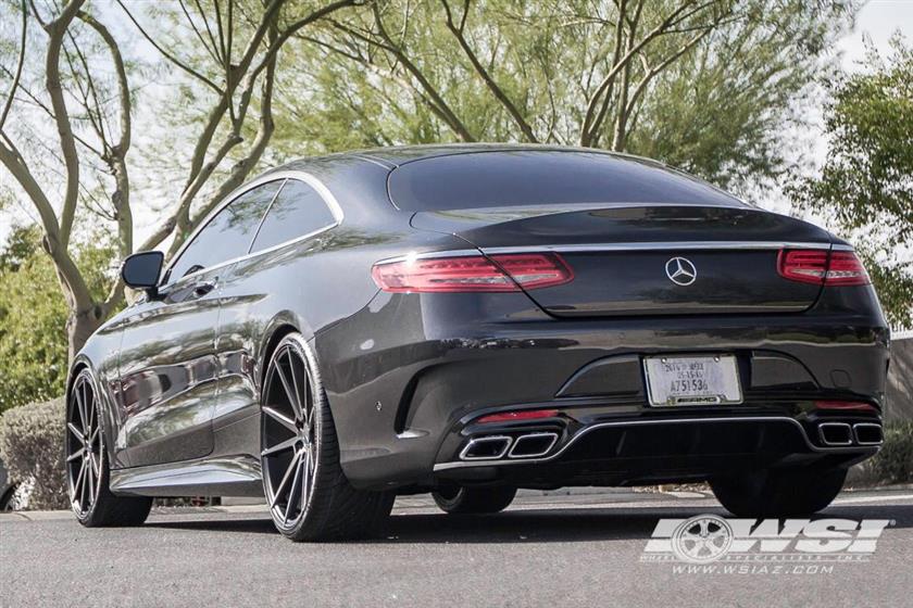 2016 Mercedes-Benz S-Class with 22