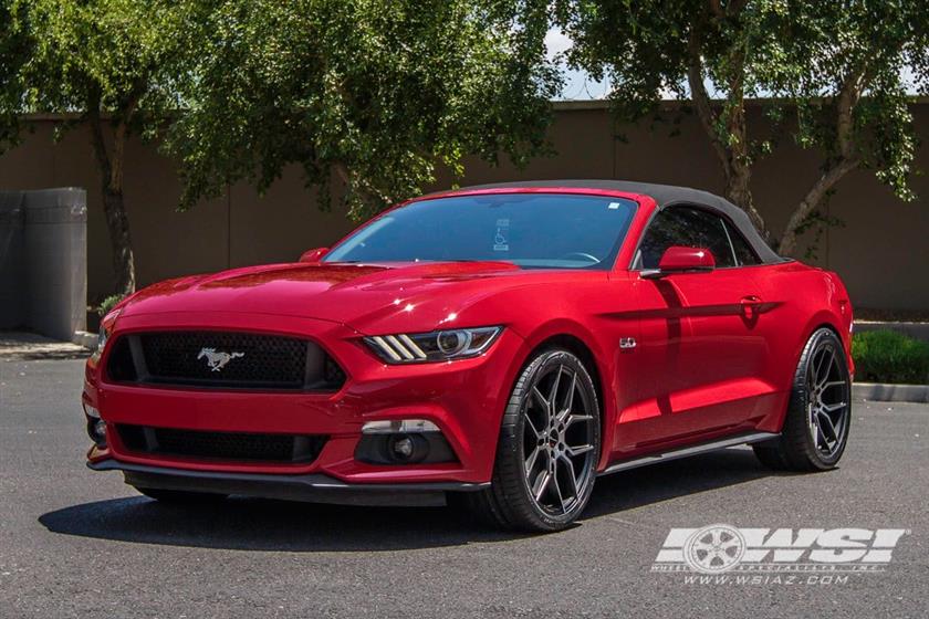 2015 Ford Mustang with 20