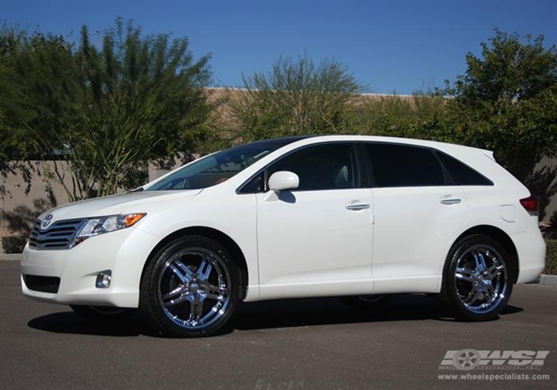 2009 Toyota Venza with 22