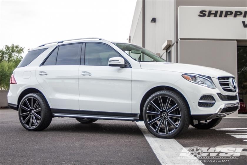2017 Mercedes-Benz GLE/ML-Class with 22