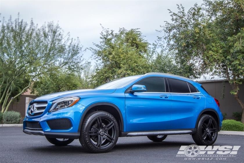 2015 Mercedes-Benz GLA-Class with 19